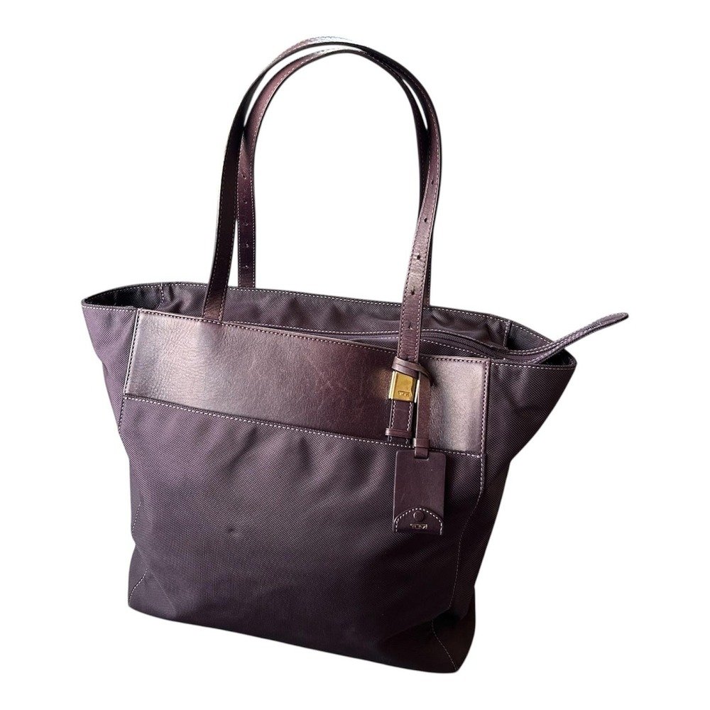 Tumi Larkin Nora Tote‎ Bag Nylon Leather Plum Purple Zip Top Shoulder